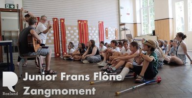 Junior-FR-Flone-zangmoment